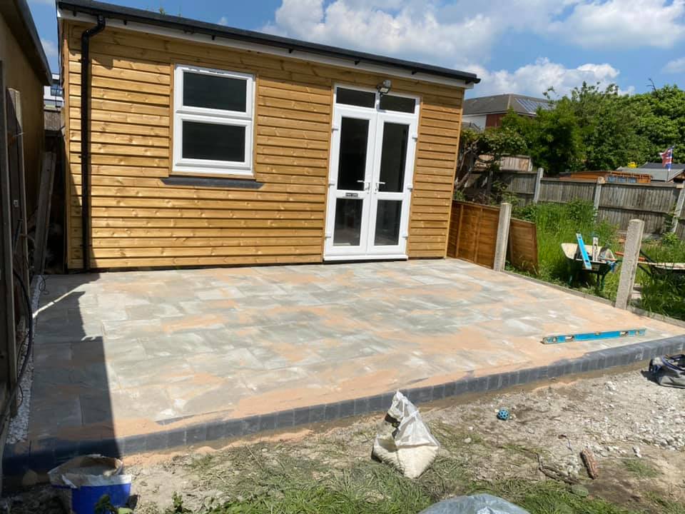 Garden rooms in Kent